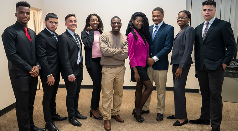 SEU students in the Career Services office