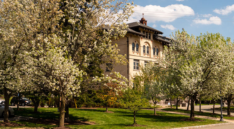 SEU's Santa Rita building